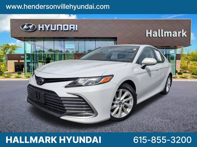 2022 Toyota Camry LE FWD photo