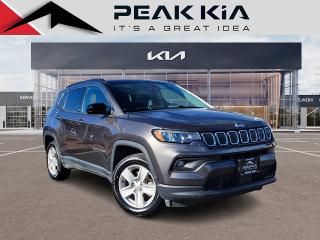 2022 Jeep Compass Latitude 4WD photo