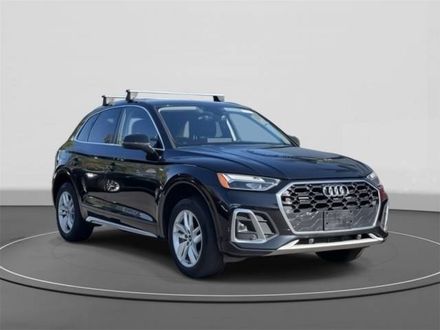 2022 Audi Q5 S line Premium AWD photo