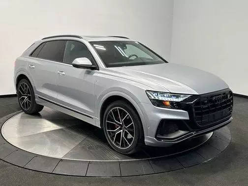 2022 Audi Q8 Prestige AWD photo