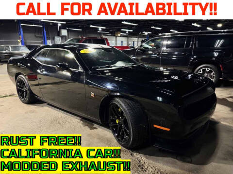 2022 Dodge Challenger R/T Scat Pack RWD photo