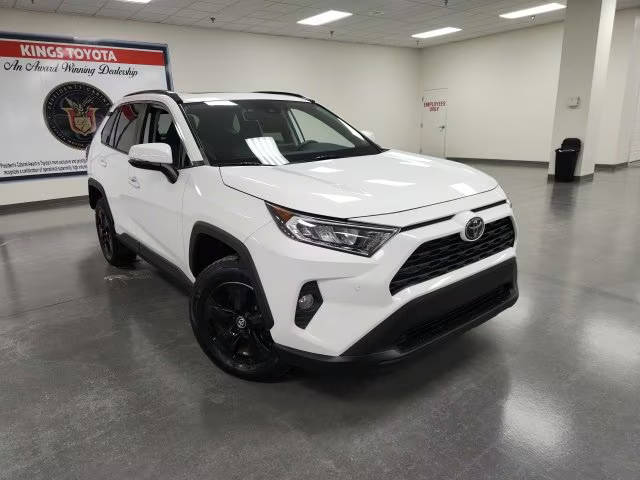 2019 Toyota RAV4 XLE AWD photo