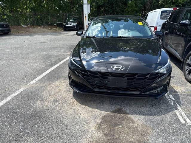 2022 Hyundai Elantra SEL FWD photo