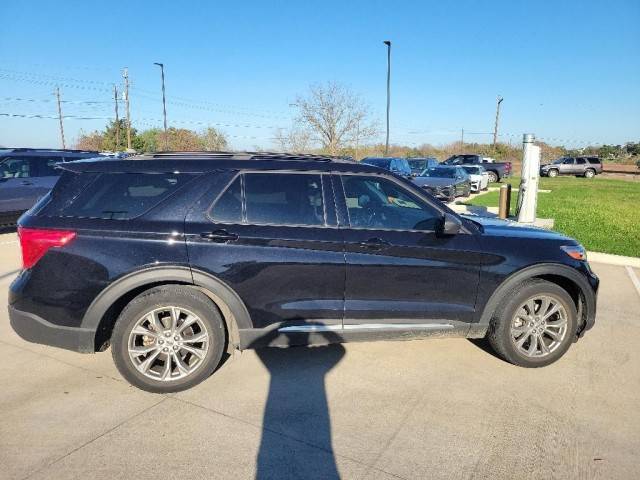 2022 Ford Explorer XLT RWD photo