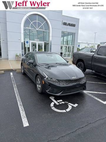 2022 Kia K5 LXS FWD photo