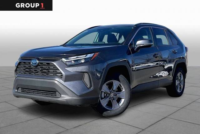 2022 Toyota RAV4 Hybrid XLE AWD photo