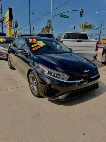 2022 Kia Forte LXS FWD photo