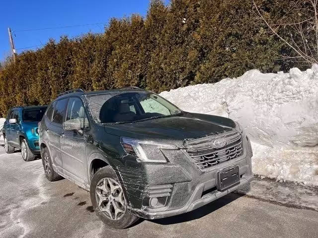 2022 Subaru Forester Premium AWD photo