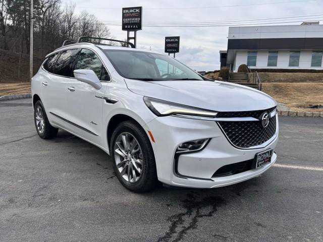 2022 Buick Enclave Avenir AWD photo