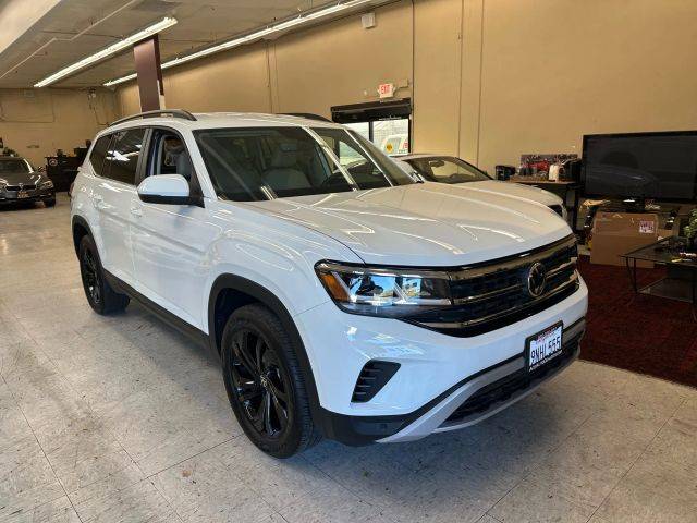 2022 Volkswagen Atlas 2.0T SE w/Technology FWD photo