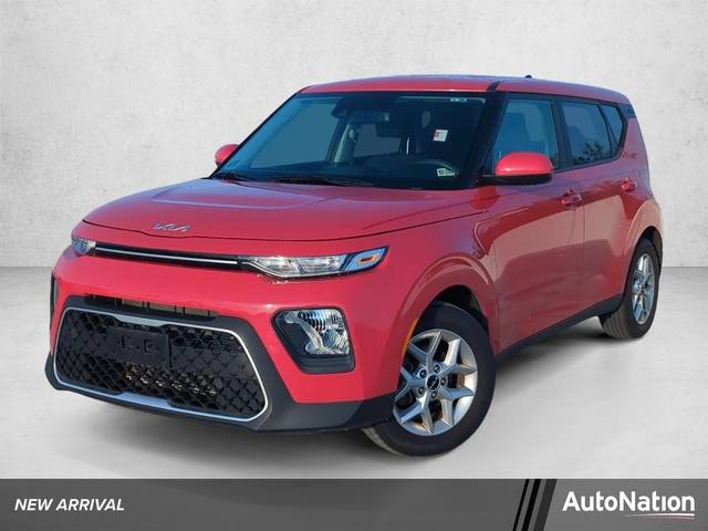 2022 Kia Soul LX FWD photo
