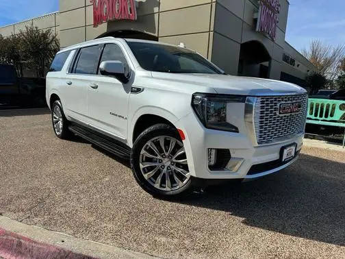 2022 GMC Yukon XL Denali 4WD photo