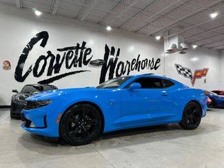 2022 Chevrolet Camaro 2LT RWD photo