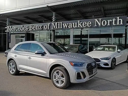 2022 Audi Q5 S line Premium Plus AWD photo