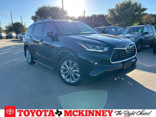 2022 Toyota Highlander Limited FWD photo