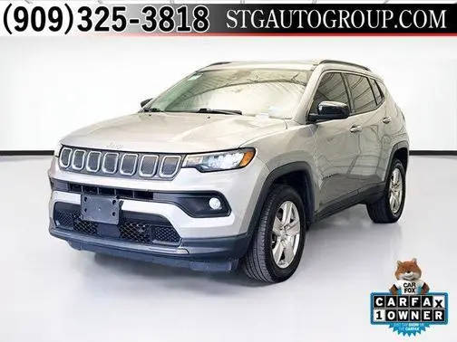 2022 Jeep Compass Latitude 4WD photo