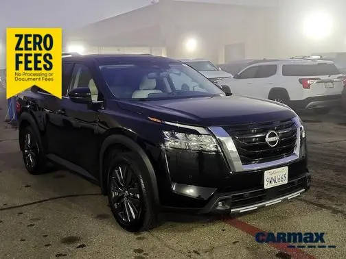 2022 Nissan Pathfinder SL FWD photo