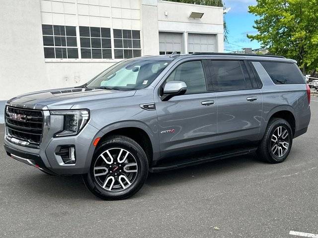 2021 GMC Yukon XL AT4 4WD photo
