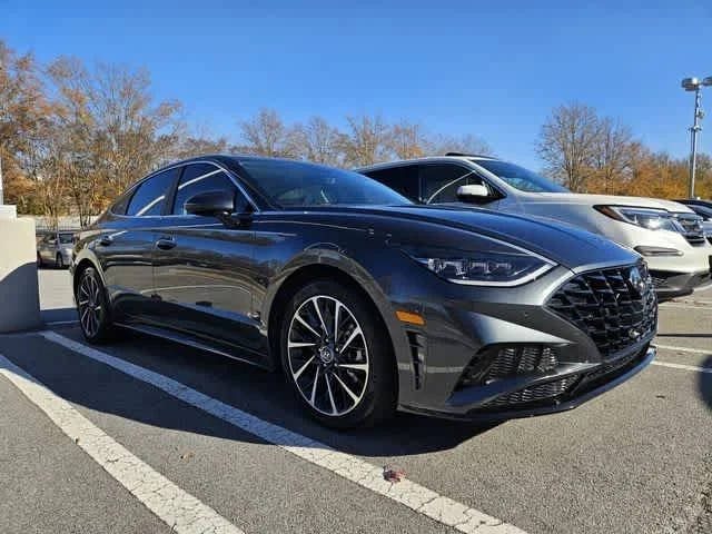 2022 Hyundai Sonata Limited FWD photo