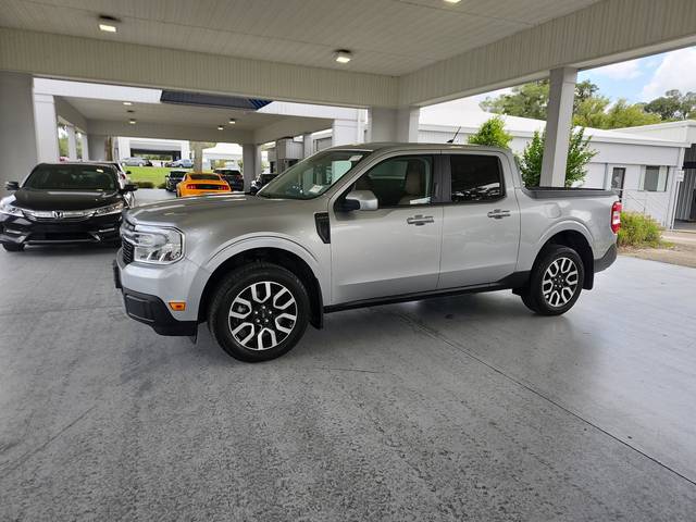 2022 Ford Maverick LARIAT FWD photo