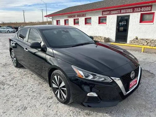 2022 Nissan Altima 2.5 SV AWD photo