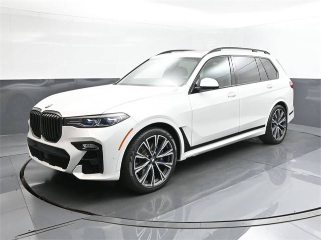 2022 BMW X7 M50i AWD photo