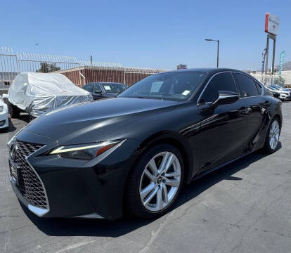2022 Lexus IS IS 300 RWD photo