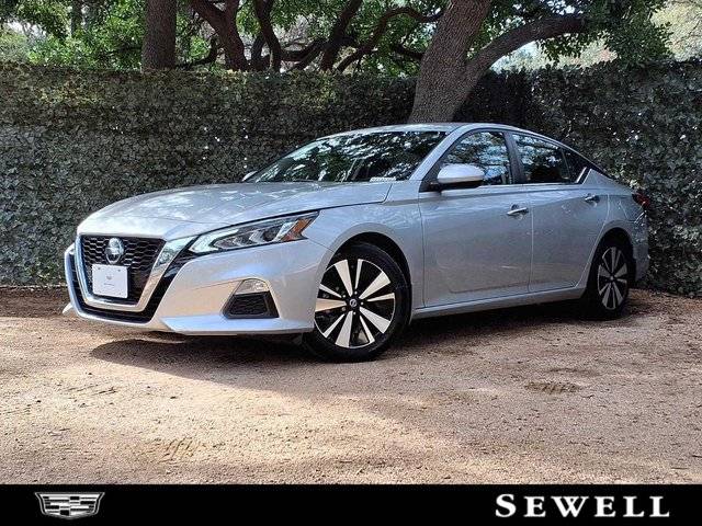 2022 Nissan Altima 2.5 SV FWD photo