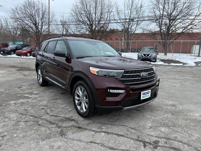 2022 Ford Explorer XLT 4WD photo