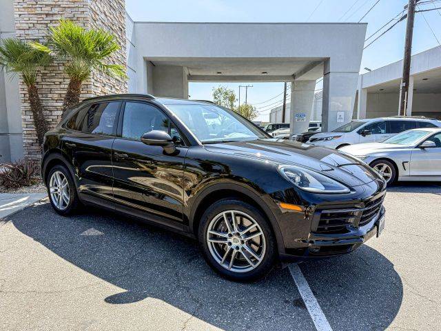 2022 Porsche Cayenne Platinum Edition AWD photo