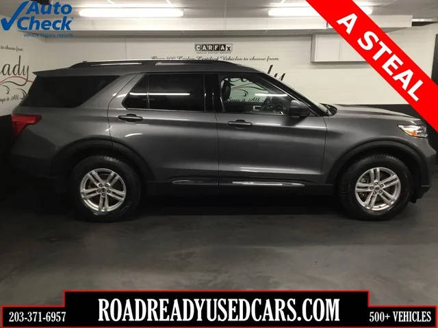 2022 Ford Explorer XLT 4WD photo
