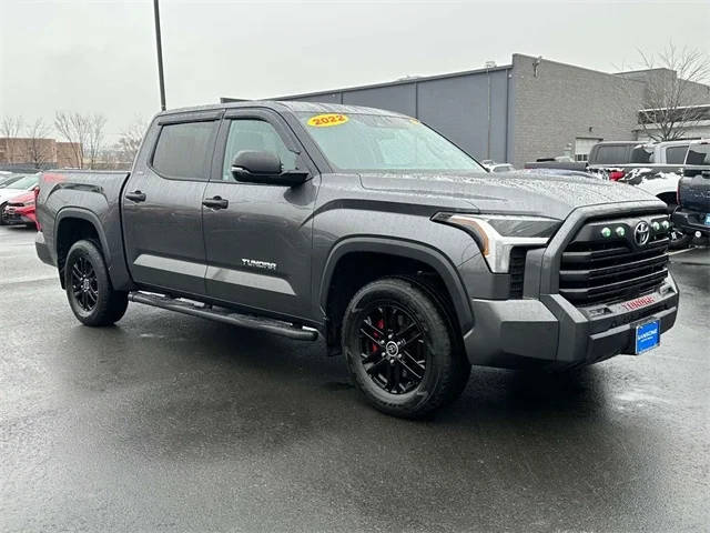 2022 Toyota Tundra SR5 4WD photo