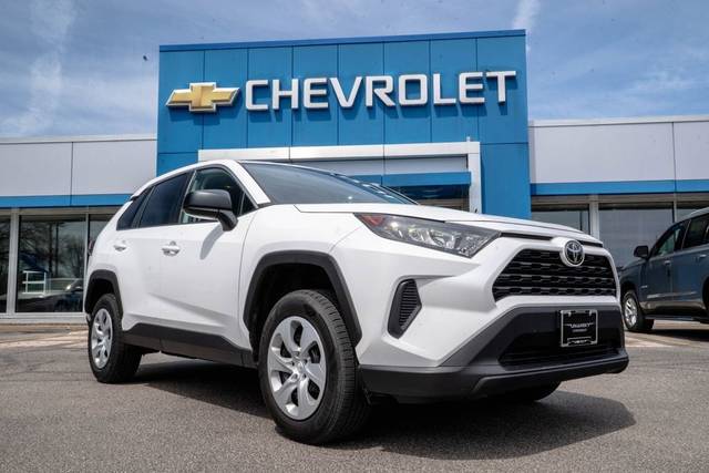 2022 Toyota RAV4 LE AWD photo