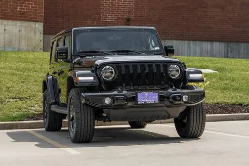 2022 Jeep Wrangler Unlimited Unlimited High Altitude 4WD photo