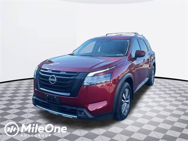 2022 Nissan Pathfinder SL 4WD photo