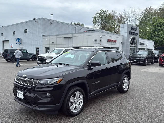 2022 Jeep Compass Latitude 4WD photo