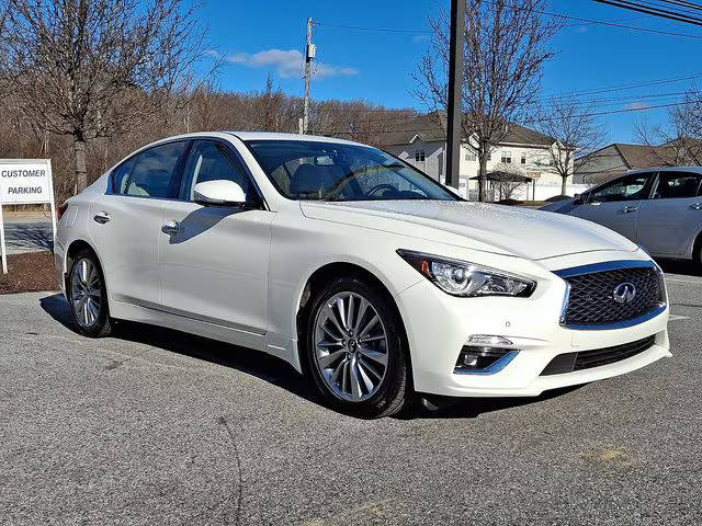 2022 Infiniti Q50 LUXE AWD photo