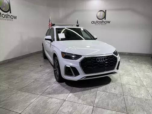 2022 Audi Q5 S line Premium Plus AWD photo