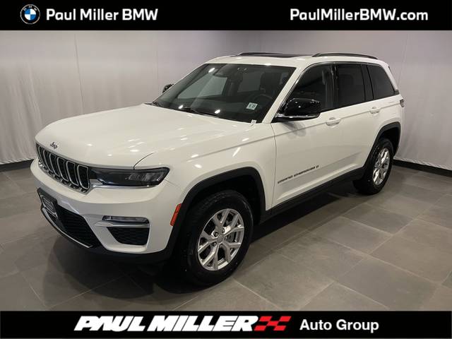 2022 Jeep Grand Cherokee Limited 4WD photo