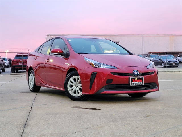 2022 Toyota Prius L Eco FWD photo