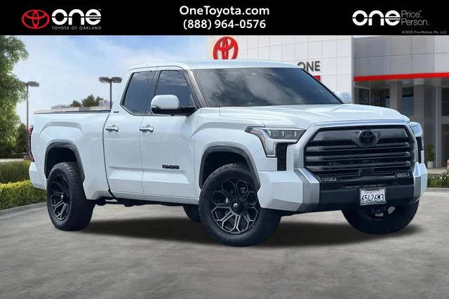 2022 Toyota Tundra Limited 4WD photo