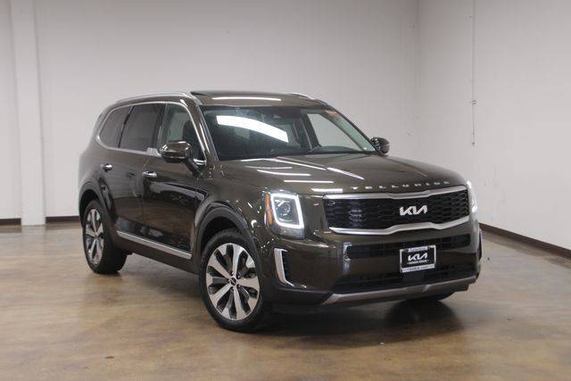 2022 Kia Telluride S FWD photo