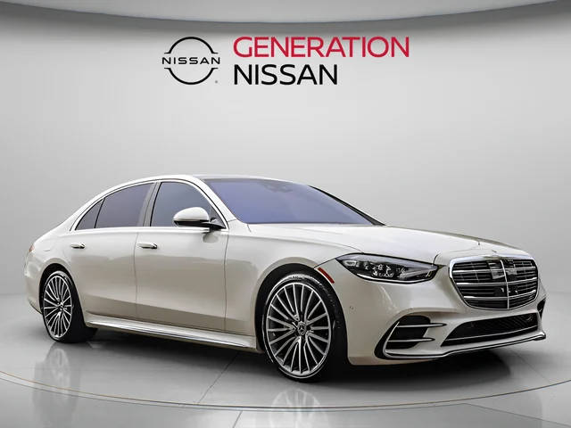 2022 Mercedes-Benz S-Class S 500 AWD photo