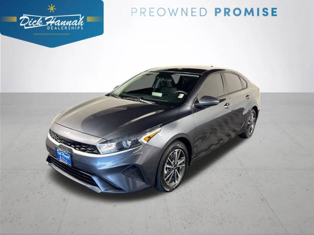 2022 Kia Forte LXS FWD photo