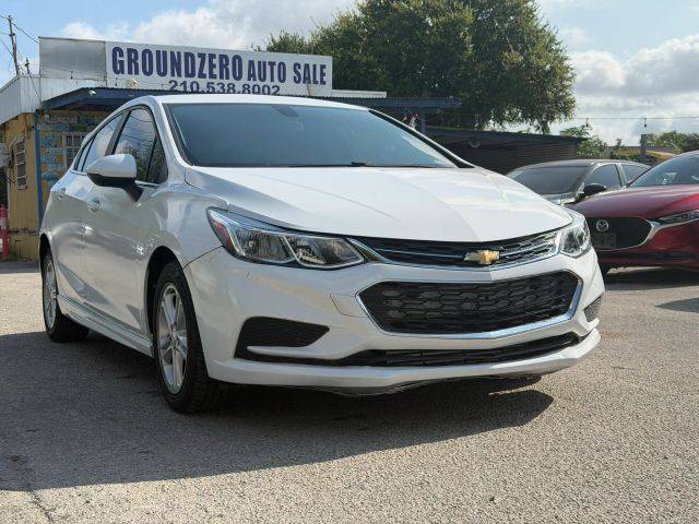 2018 Chevrolet Cruze LT FWD photo
