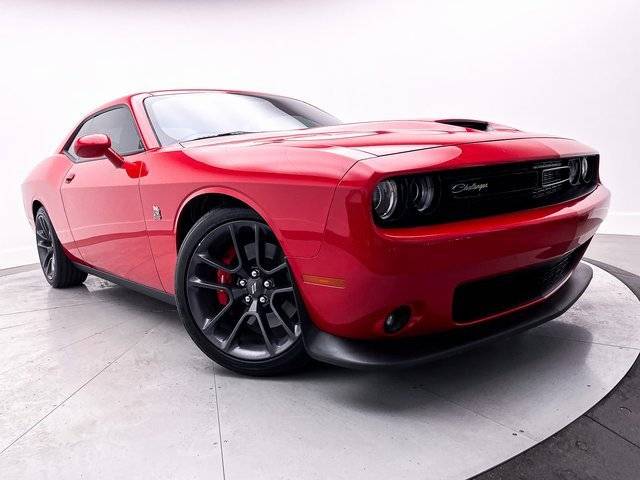 2022 Dodge Challenger R/T Scat Pack RWD photo