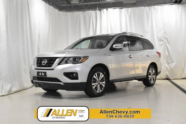 2020 Nissan Pathfinder SL 4WD photo