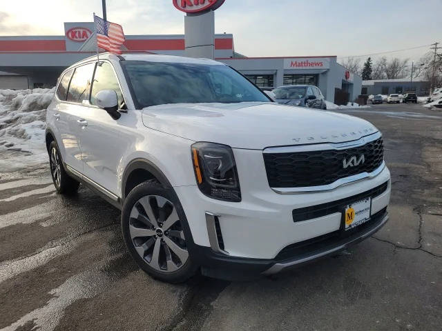 2022 Kia Telluride S AWD photo