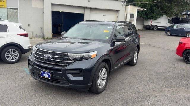 2022 Ford Explorer XLT 4WD photo