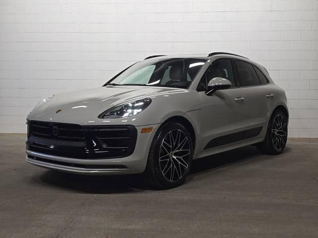 2022 Porsche Macan GTS AWD photo